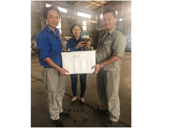 Các tổ chức quần chúng Xi măng Cẩm Phả tổ cức tiếp sức cho CBCNV trong đợt nắng nóng cao điểm